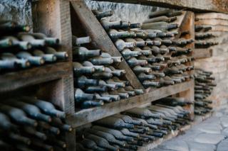 Stocker son vin : lumière, température, humidité